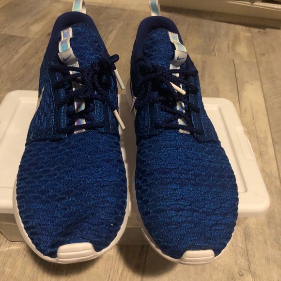 Nike Roshe Run - Picture 3 of 4